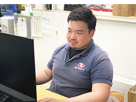 営業スタッフ