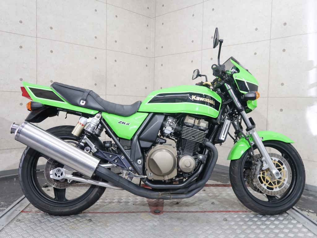 売約済み】大幅値下げしました2000年式Kawasaki【ZRX400】ライム 