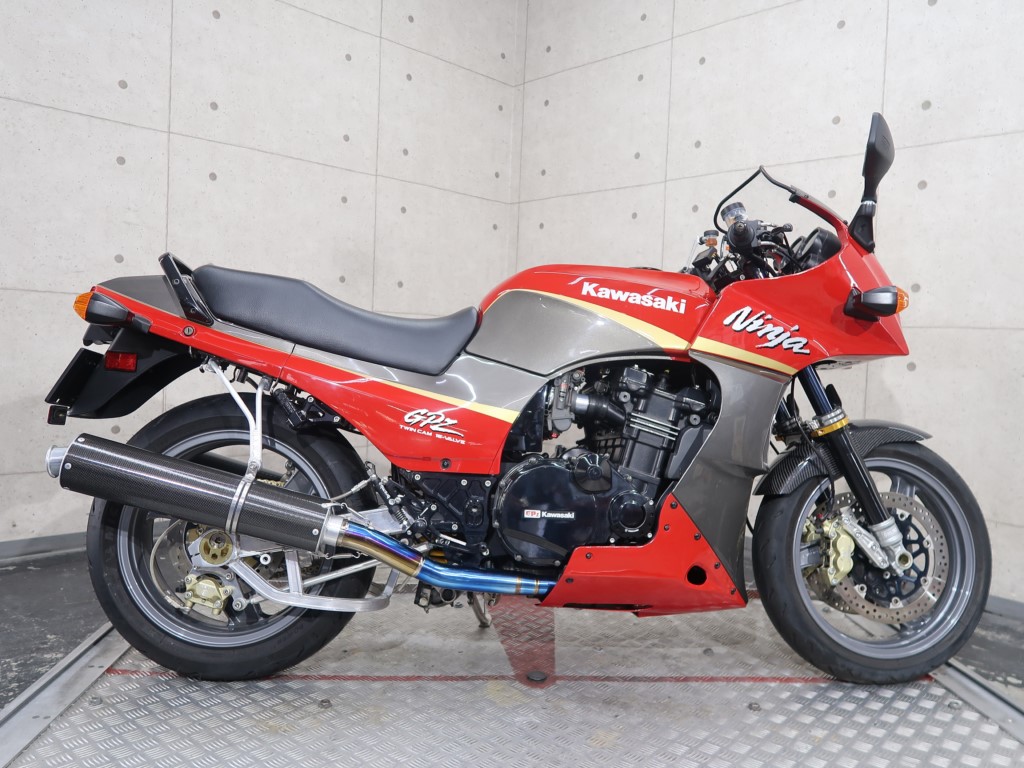 GPZ900R | リバースオート