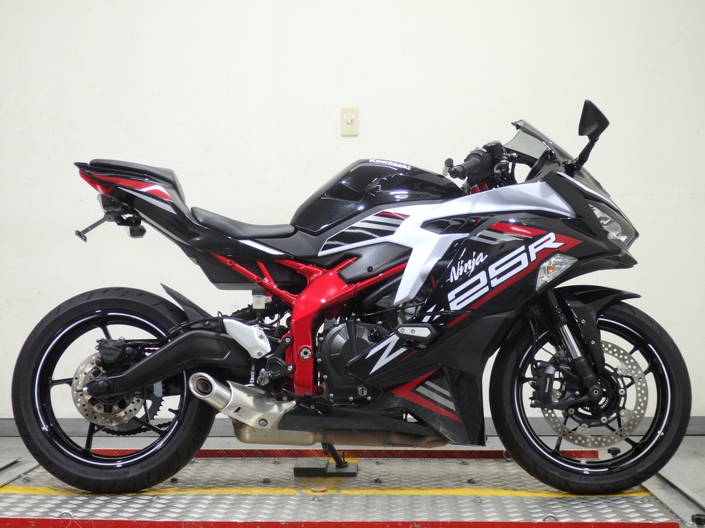 Ninja ZX-25R SE | 126cc～250cc | リバースオート