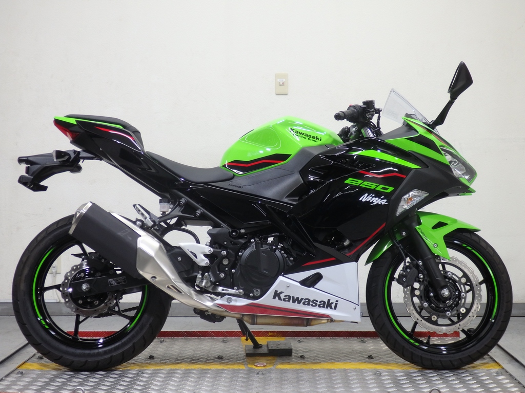 日本人気超絶の kawasaki ニンジャ250 走行距離2349キロ カワサキ 