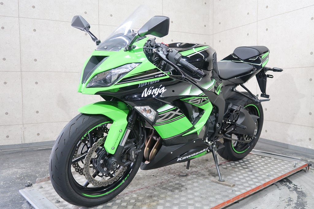 Ninja ZX-6R | リバースオート Ninja ZX-6R | リバースオート