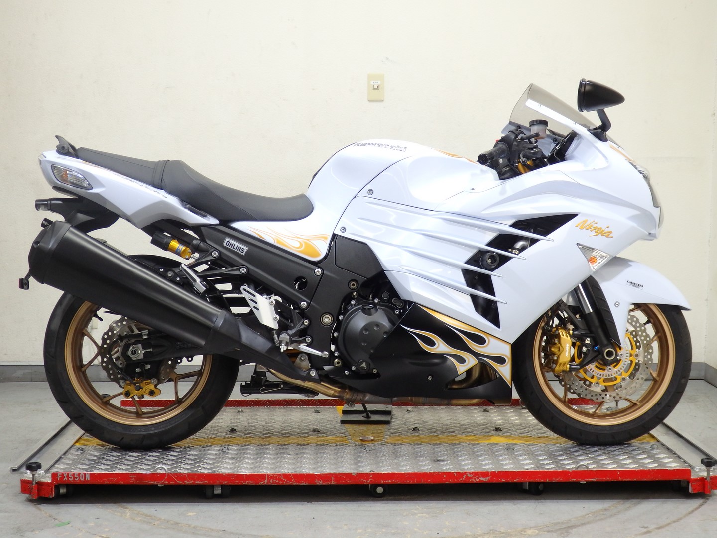 Ninja ZX-14R | ツアラー | リバースオート Ninja ZX-14R | ツアラー | リバースオート