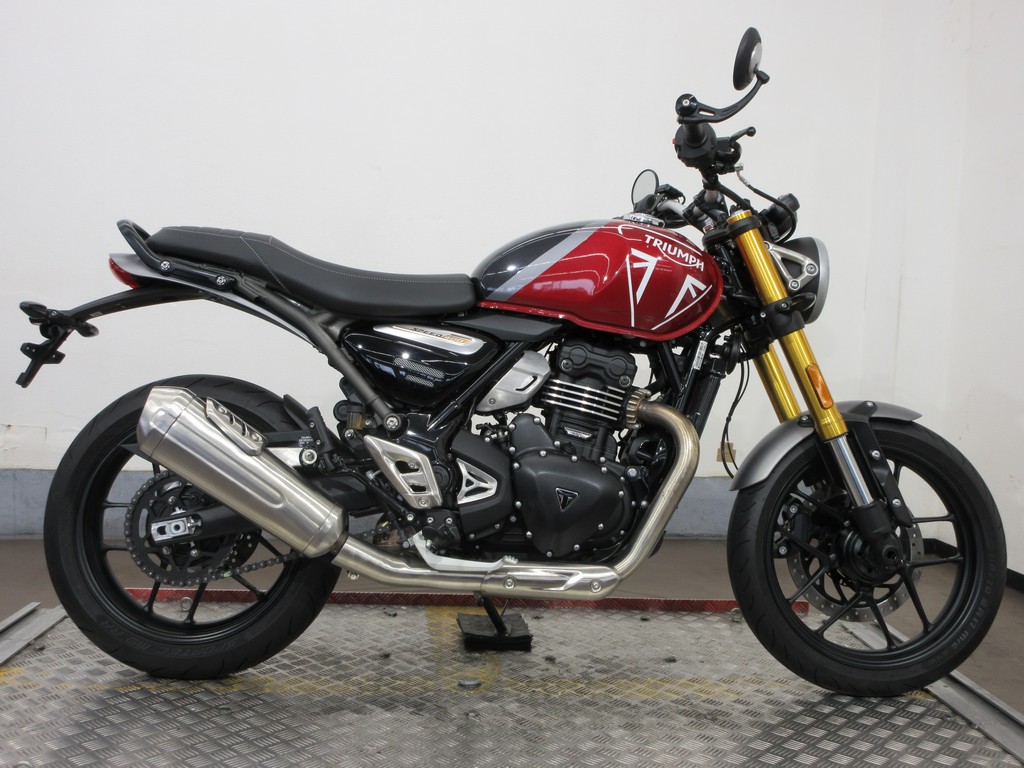 Triumph アイブロータンクバッジ左右セット - トライアンフ・BSA