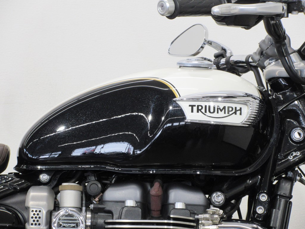 Triumph ボンネビル スピードマスター | リバースオート