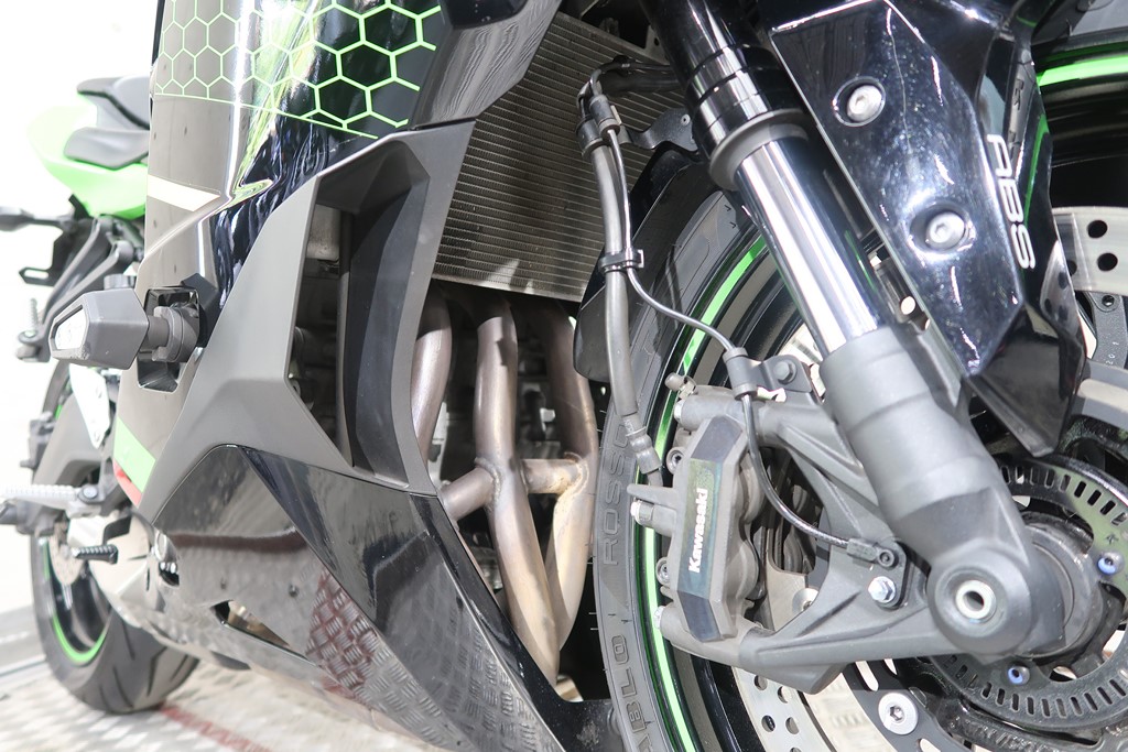 Ninja ZX-25R SE | リバースオート