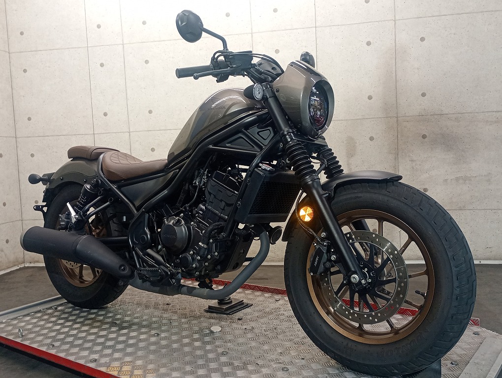 レブル250 S edition\r
HONDA純正ヘッドライトカウル Rebel 250 | Honda公式サイト